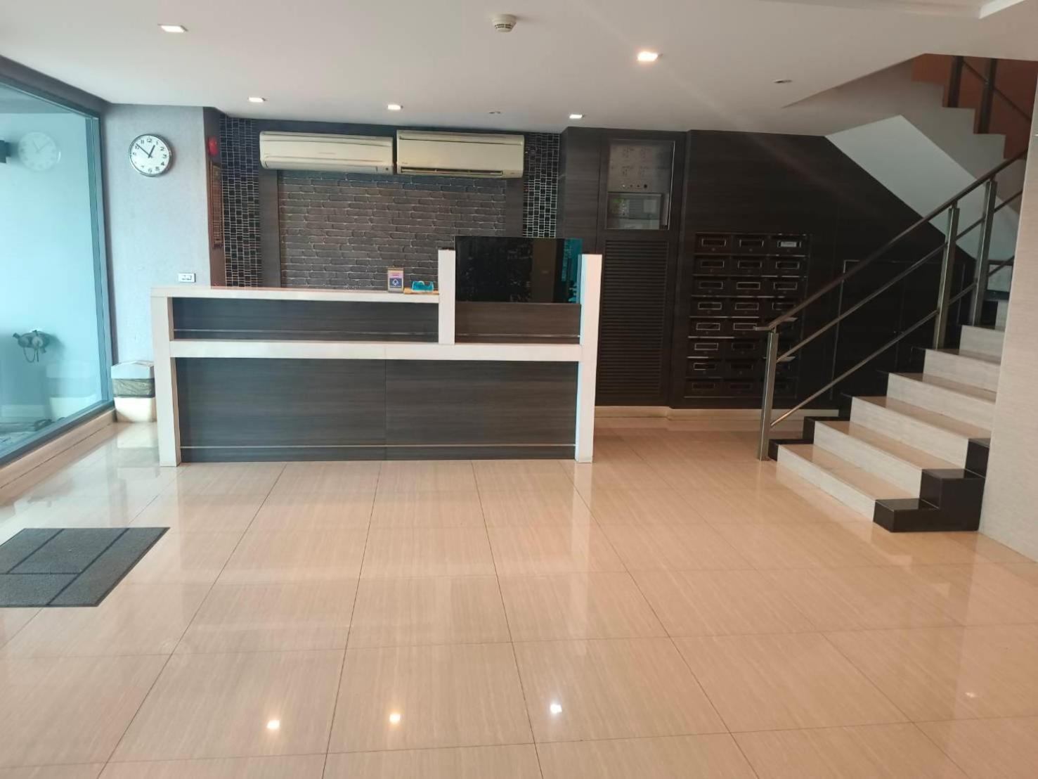 J Residence Thonglor 8 Бангкок Экстерьер фото