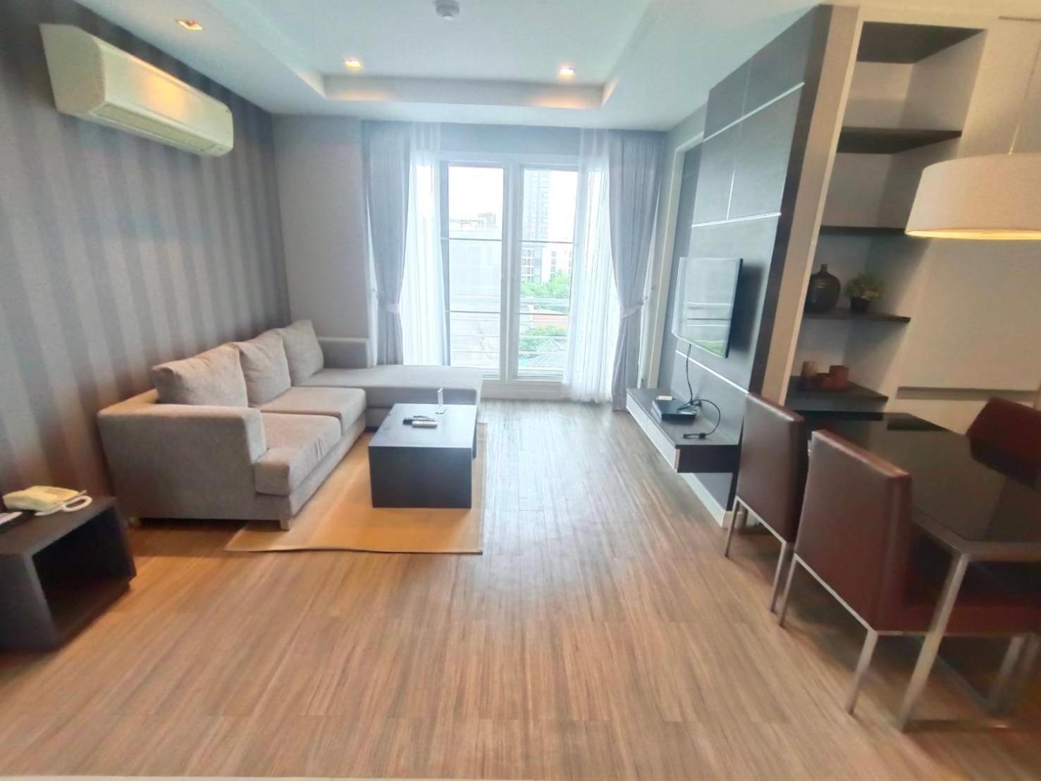 J Residence Thonglor 8 Бангкок Экстерьер фото